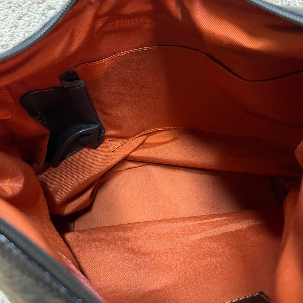 🆕 Donald J. Pliner Couture Elegant Brown Leather Hobo Bag - Picture 9 of 10